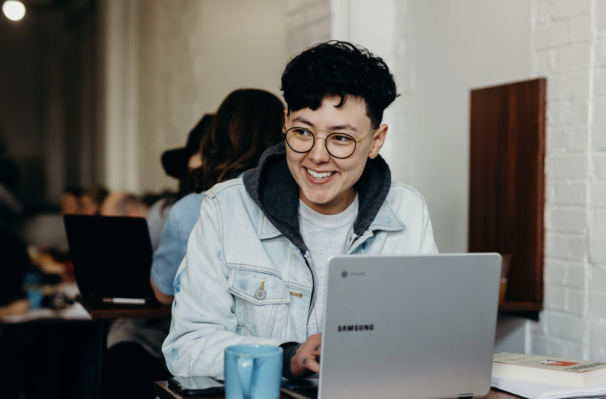 HOW TO PITCH JOURNALISTS ON LINKEDIN